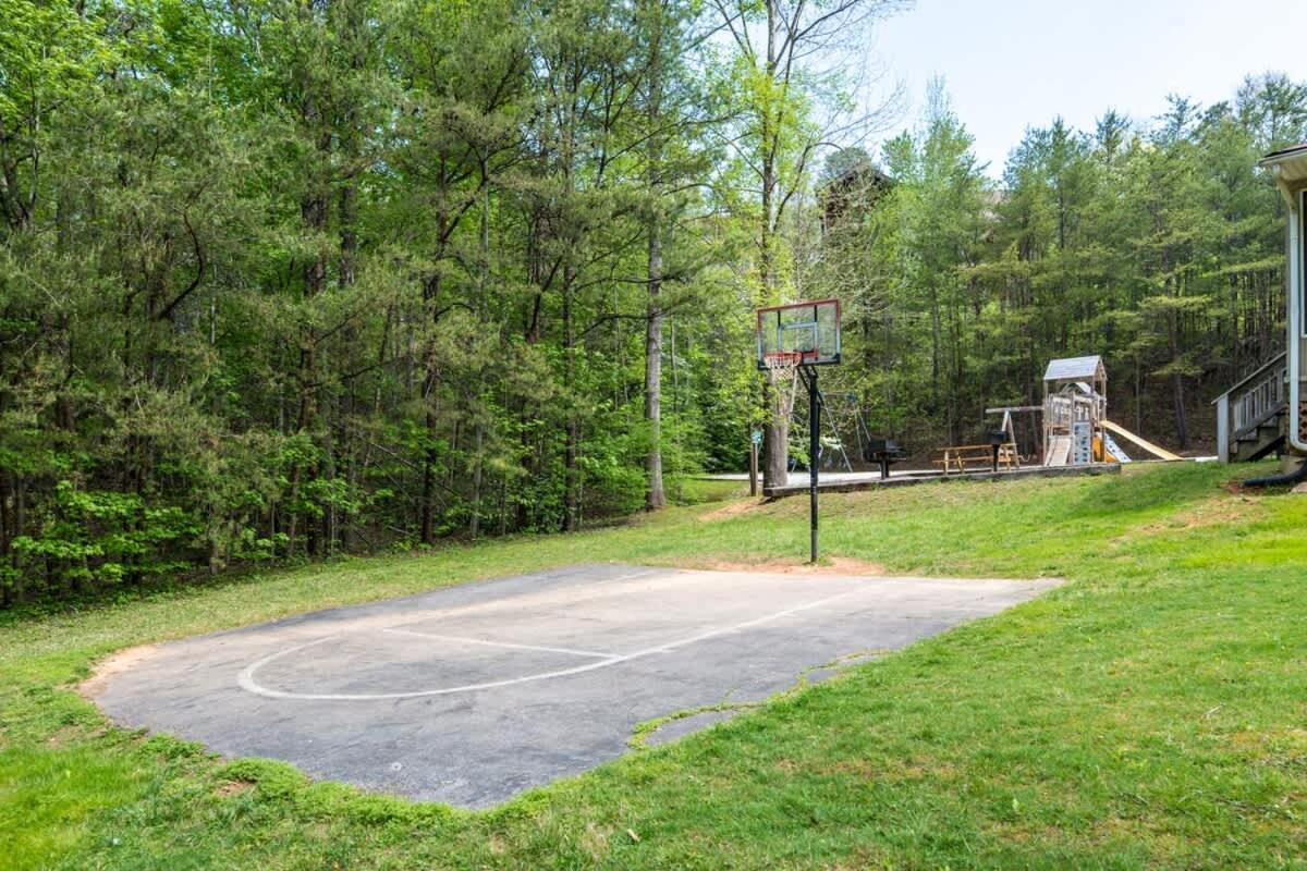 Вилла Hesed Mountain Haven Гатлинбург Экстерьер фото